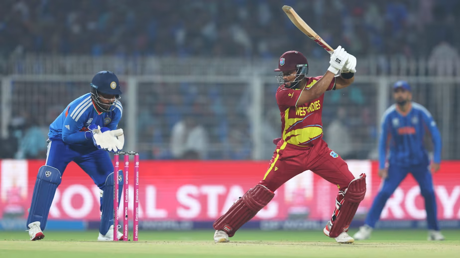 “If you bowl full tosses, the pitch isn’t to blame” - Sunil Gavaskar to pitch critics